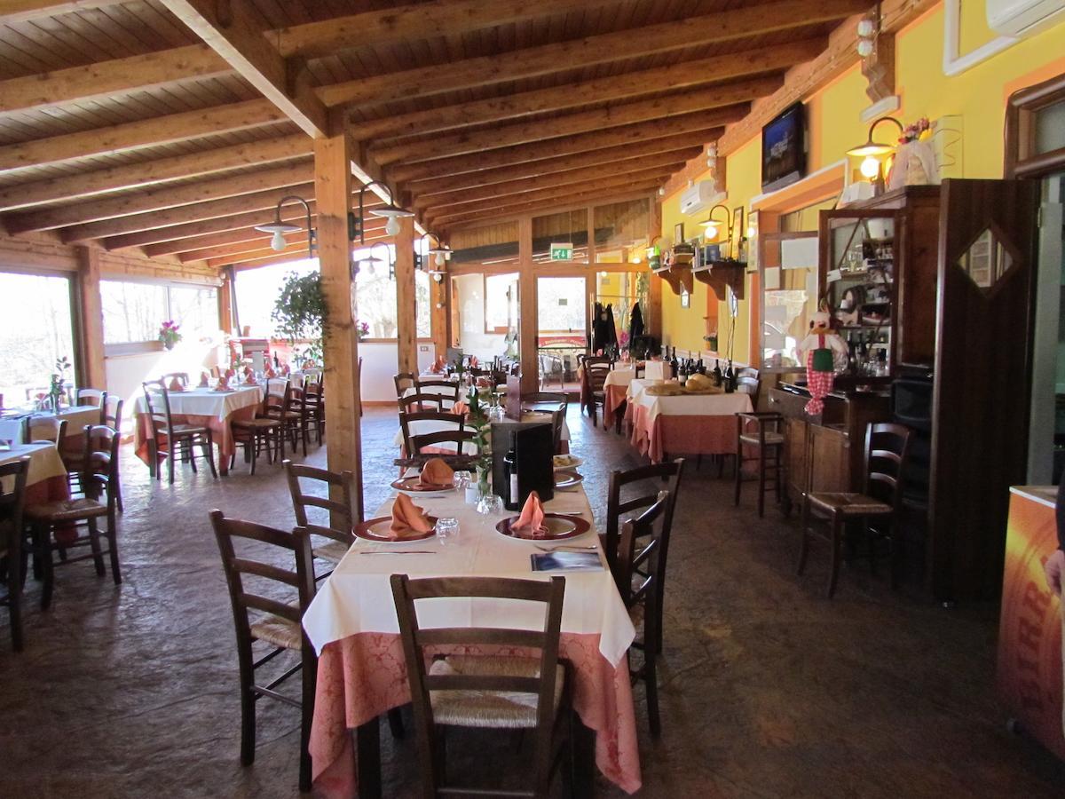Locanda Belvedere Da Stefano Rocchetta a Volturno Exteriör bild